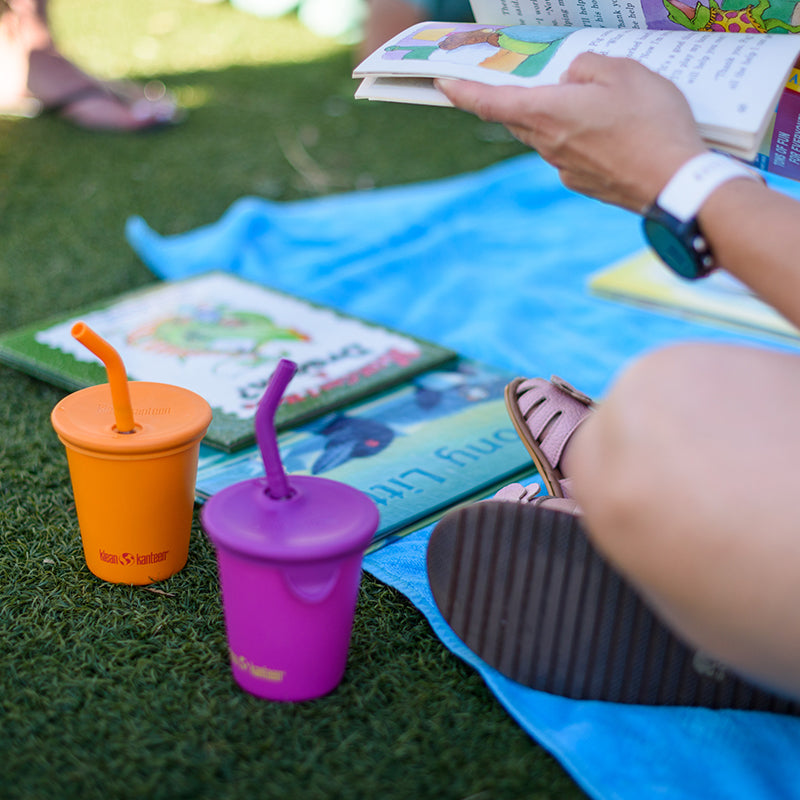 kid-s-sippy-cup-and-wide-water-bottle-set-j9 10oz_kids_cups_straw_reading_blanket_square.jpg