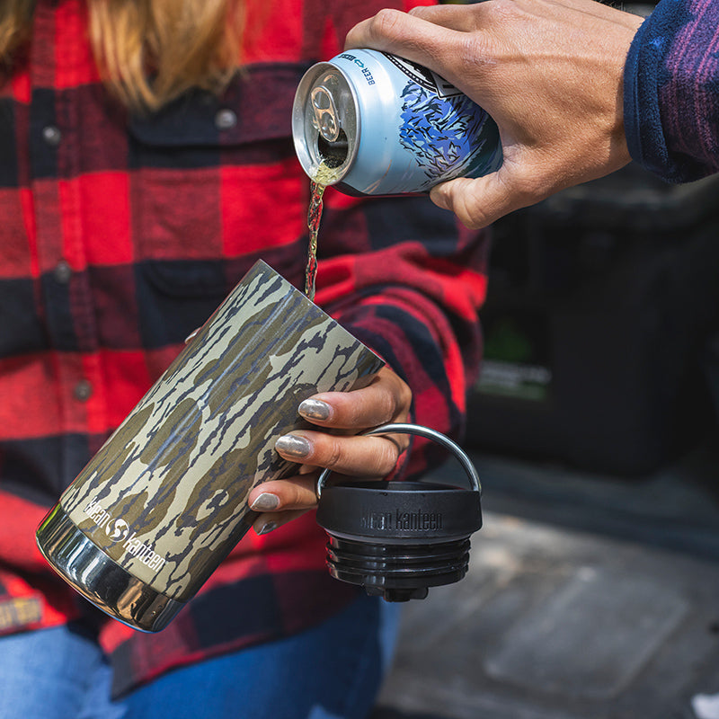 12oz-tkwide-with-cafe-cap-mossy-oak-z4 12oz_tumbler_mossyoak_bottomlands_beer_pour_square.jpg