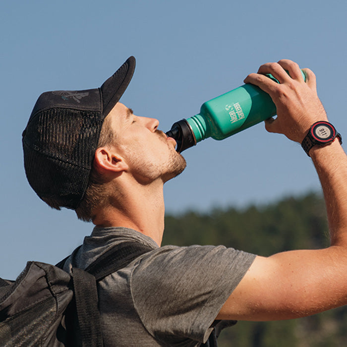classic-sport-cap-i4 K27CPPS-SC-sport_cap_drinking_lifestyle.jpg