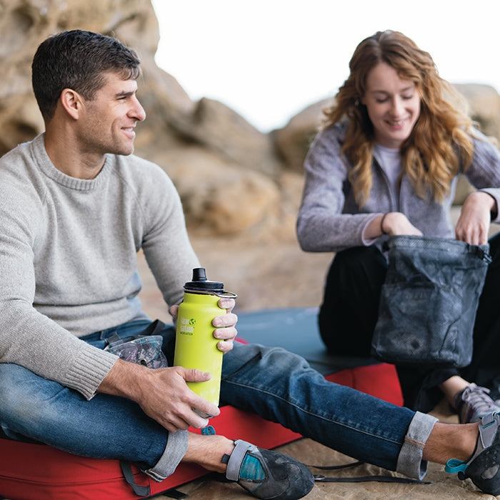 tkwide-chug-cap-k7 K32TKWSSL-JP-chug_cap_bouldering_lifestyle.jpg