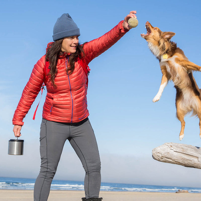32oz-tkcanister-food-container-t0 food_canister_32oz_girl_beach_dog_jump_square.jpg