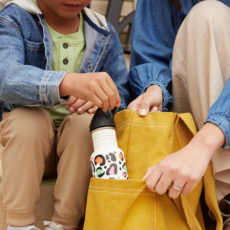 12oz-kid-s-classic-with-flip-seal-sport-cap-z9 kid_sport_flip_seal_12oz_bag_pull_square.jpg