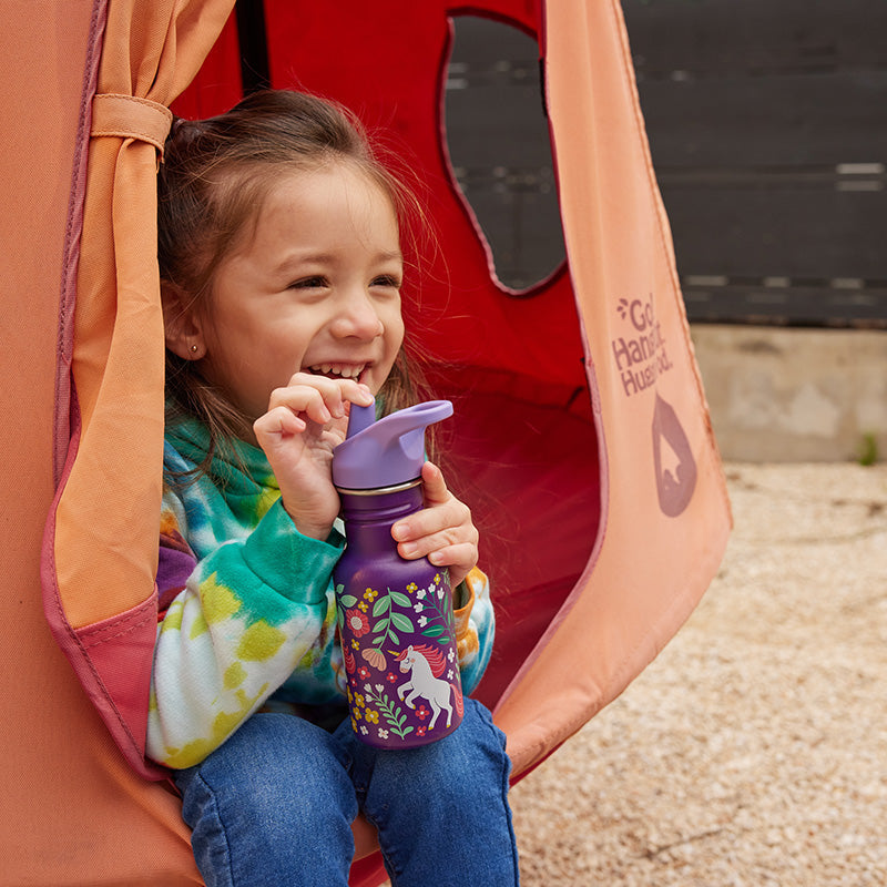 12oz-kid-s-classic-with-flip-seal-sport-cap-z9 kid_sport_flip_seal_12oz_girl_smile_hammock_square.jpg