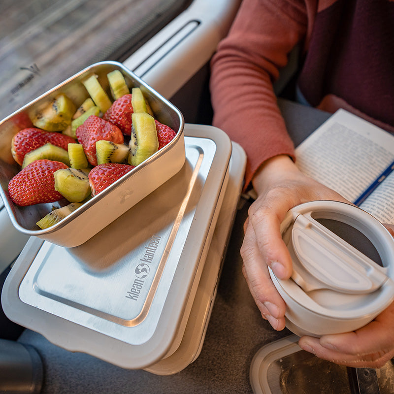 23oz-rise-food-box-lunch-o3 rise_food_lunch_box_lunch_tofu_train_fruit_tumbler_square.jpg
