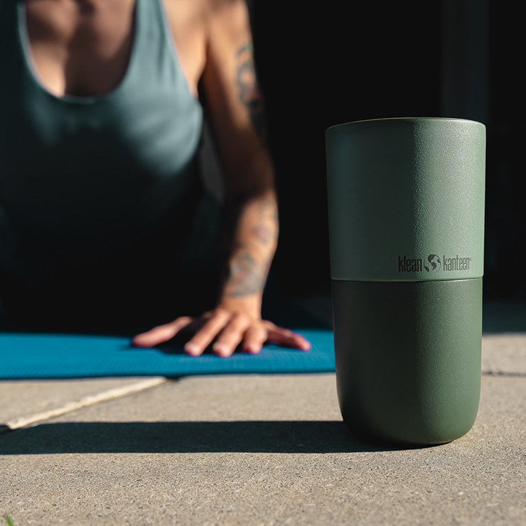 smoothie-set-r7 smoothie_kit_rise_tumbler_seaspray_closeup.jpg