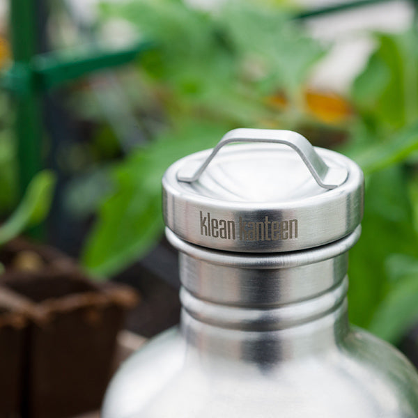 classic-steel-loop-cap-t3 stainless_cap_garden_lifestyle.jpg